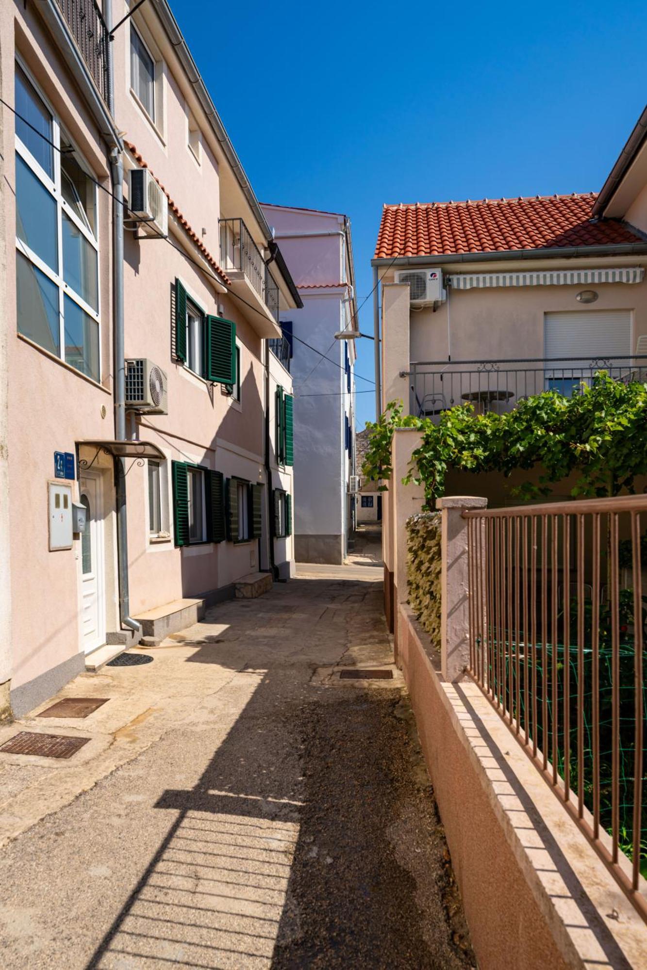 Apartmenthouse Ivana بيتينا المظهر الخارجي الصورة